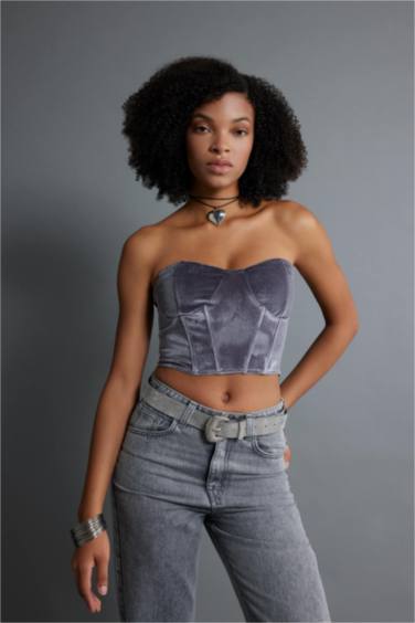 Heart Collar Sleeveless Blouse