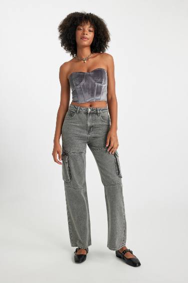 Heart Collar Sleeveless Blouse