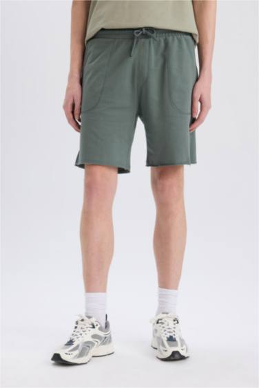 Шорты скинни, узкие, с карманами, базовые