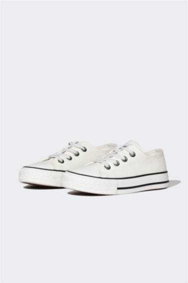 Кроссовки на плоской подошве для мальчиков