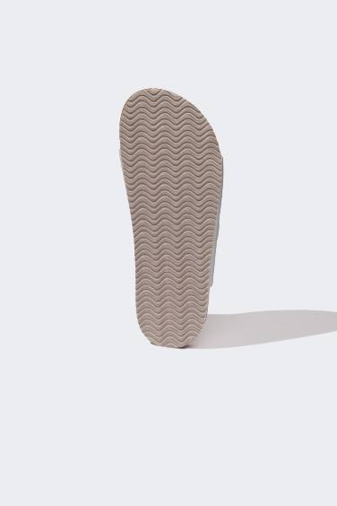 Сандалии из искусственной кожи для девочек