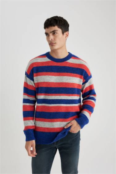 Standard Fit Striped Crew Neck Knitted Pullover