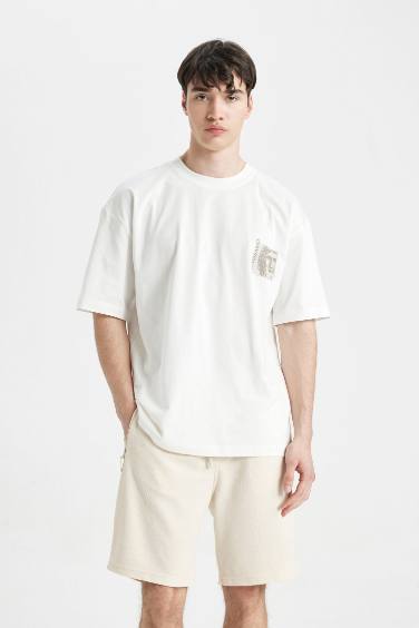 Regular Fit Düz Paça Cepli Basic Düz Şort