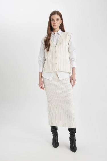 Regular Fit V-Neck Vest