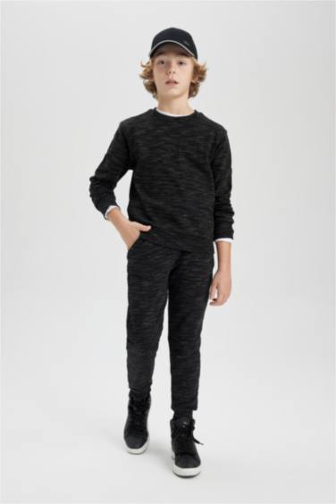 بنطلون بجامة رياضي ولادي قصة عادية