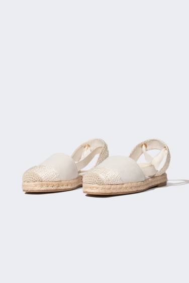 Woman Flat Sole Espadrille