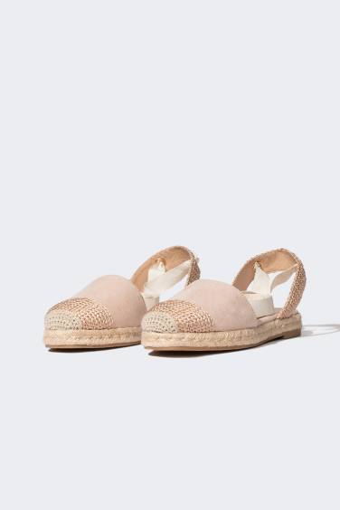 Woman Flat Sole Espadrille