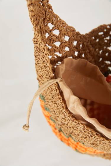 Соломенная сумка для женщин