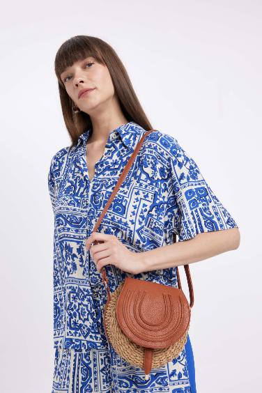 Woman Straw Crossbody Bag