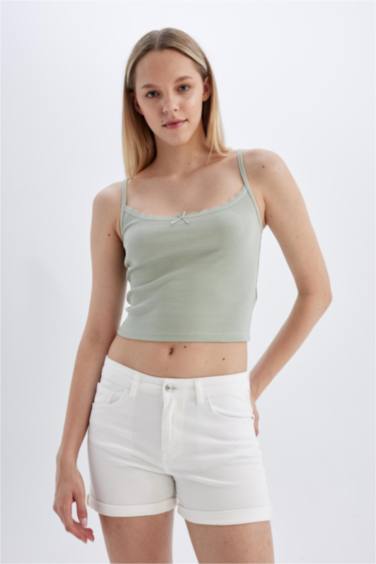 شورت بخصر عالي بحافة مطوية