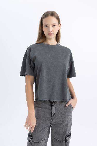 Oversize Fit Washed Faded Effect Short Sleeve T-Shirt