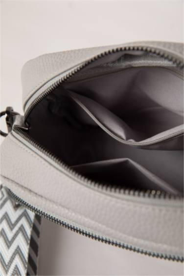 Әйелдерге полиуретан шынжырлы иық сөмкесі