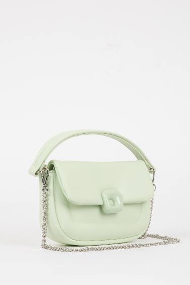 شنطة يد حريمي جلد صناعي أخضر فاتح