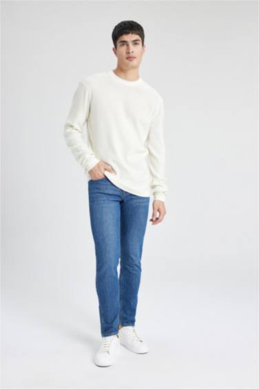 Standart Fit Normal Kesim Bisiklet Yaka Basic Düz Triko Kazak