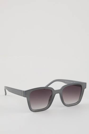 Woman Square Plastic Sunglasses