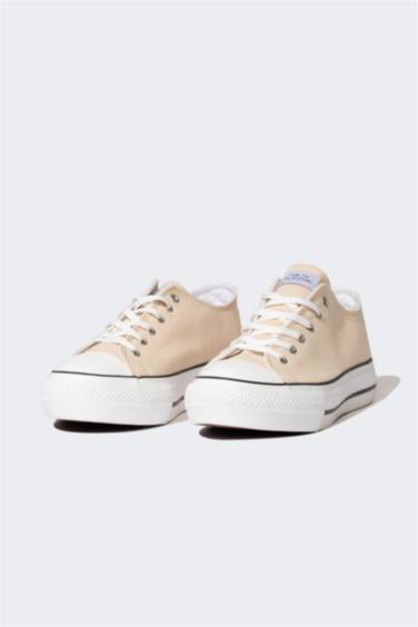 Woman Thick Sole Laced Cloth Shoes