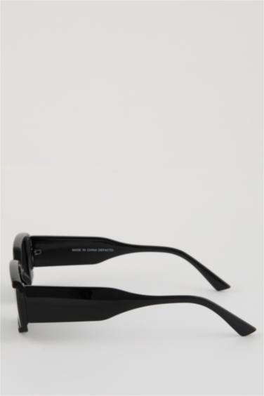 نظارة شمسية نسائية مستطيلة