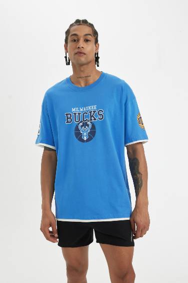 T-Shirt Oversize à Manches Courtes Col Vélo de NBA Milwaukee Bucks DeFactoFit