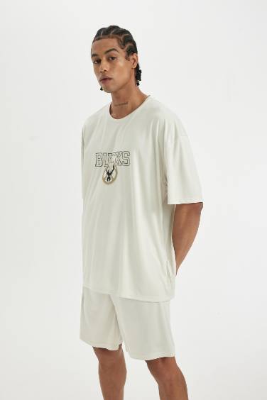 DeFactoFit NBA Milwaukee Bucks Oversize Fit Heavy Fabric T-Shirt