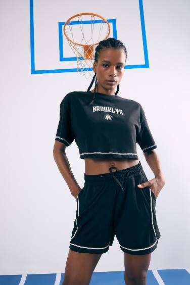 DeFactoFit NBA Brooklyn Nets Crop T-Shirt
