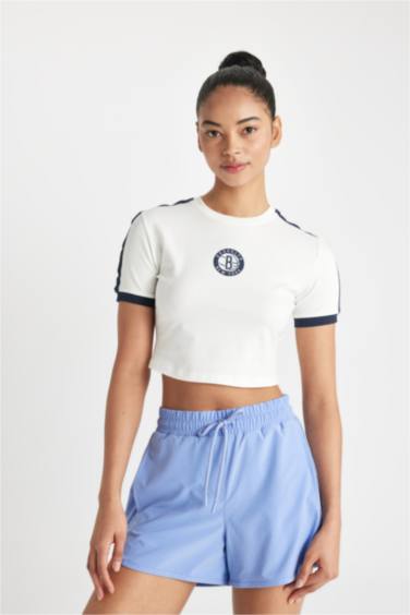 DeFactoFit NBA Brooklyn Nets Crop T-Shirt