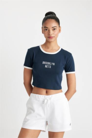 DeFactoFit NBA Brooklyn Nets Crop T-Shirt