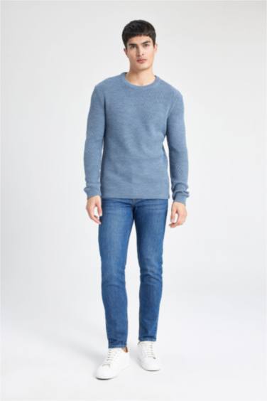 Pull en Tricot coupe standard à col rond