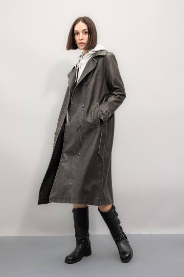 Su Geçirmez Regular Kalıp Kemerli Cepli Eskitme Suni Deri Uzun Trençkot