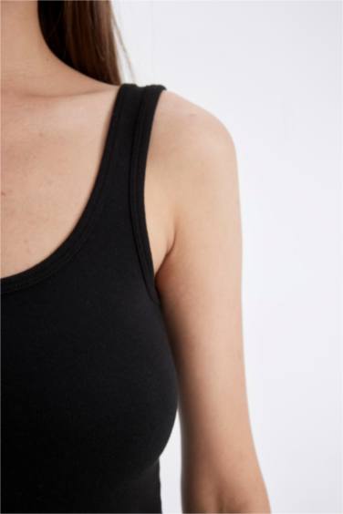 كيمونه اسود بيزك سادة مضلع سليم فيت بياخة مستديرة