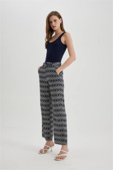 أندر شيرت مضلع سليم فيت برقبة مستديرة