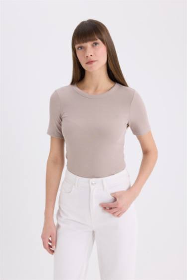 تيشيرت سادة مضلع سليم فيت بياخة مستديرة