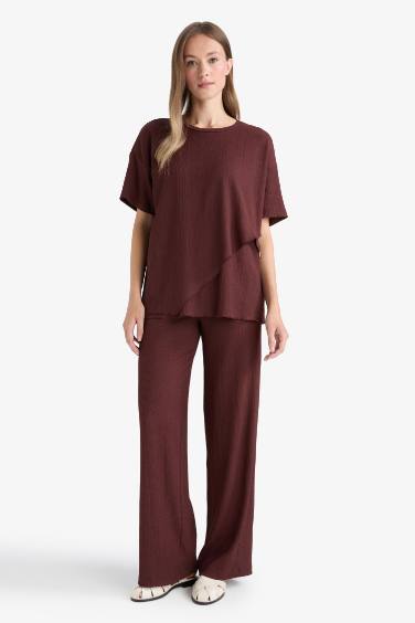 بنطلون قصة مستقيمة برجل عادية