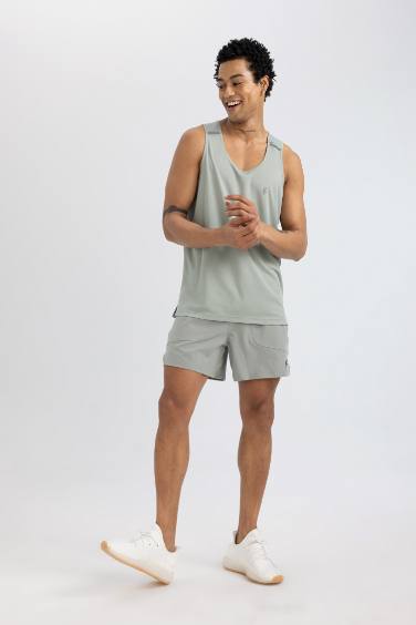 شورت رياضي سليم فيت برباط من DeFactoFit