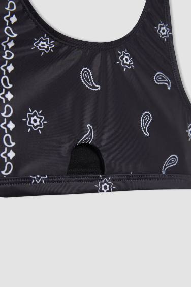 طقم بكيني بناتي منقوش - قطعتين