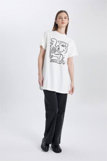 تونيك نص كم قصة عادية بياقة مستديرة