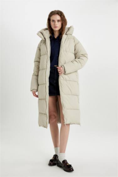 Su İtici Regular Kalıp Kapüşonlu Fermuarlı Cepli Uzun Mont Parka