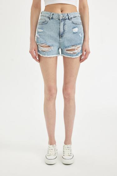 Short taille haute en jean déchiré