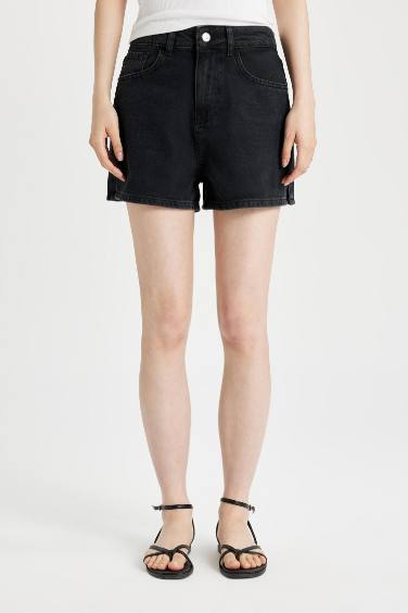 شورت موم فيت بخصر عالي برجل ضيقة