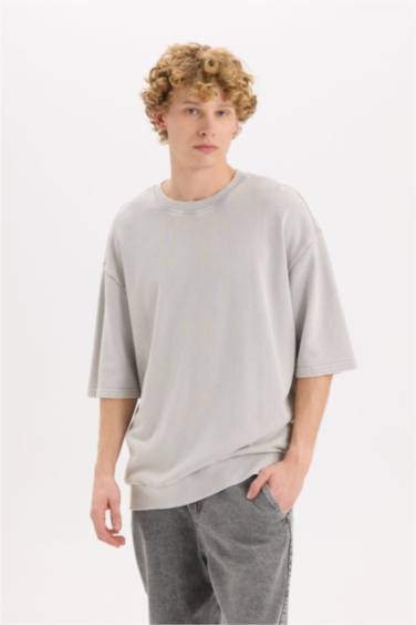 Loose Fit Crew Neck Washed Faded Effect T-Shirt