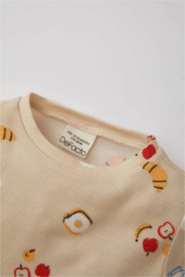 طقم بيجاما بيبي اولادي كم طويل بطبعة طعام قصة عادية - قطعتين