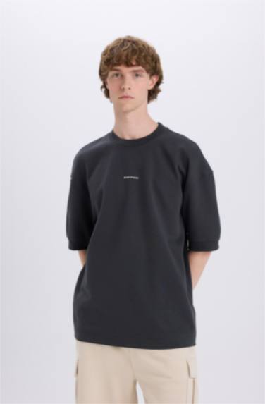 T-shirt ample imprimé à col rond et manches courtes