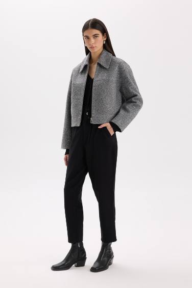 Su Geçirmez Regular Kalıp Polo Yaka Fermuarlı Cepli Kısa Kaşe Ceket