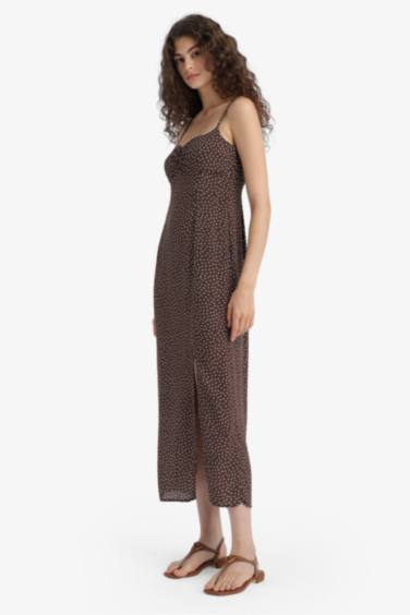 فستان ميدي منقط فلورال منسوج بوديكون بياخة قلب