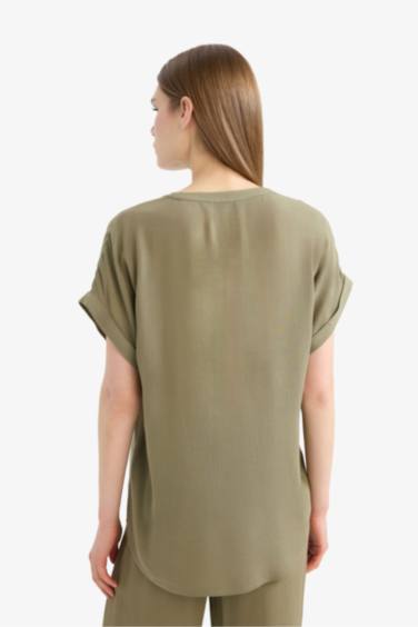 Regular Fit Crew Neck Short Sleeve Blouse