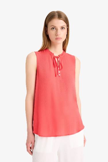 Regular Fit Crew Neck Sleeveless Blouse