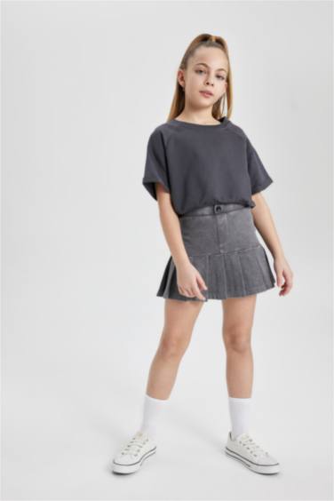 Girl Back Printed Short Sleeve T-Shirt