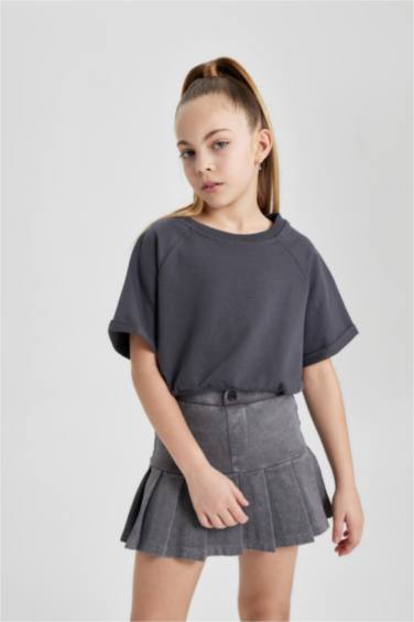 Girl Back Printed Short Sleeve T-Shirt