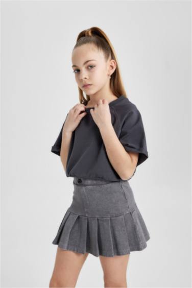 Girl Back Printed Short Sleeve T-Shirt