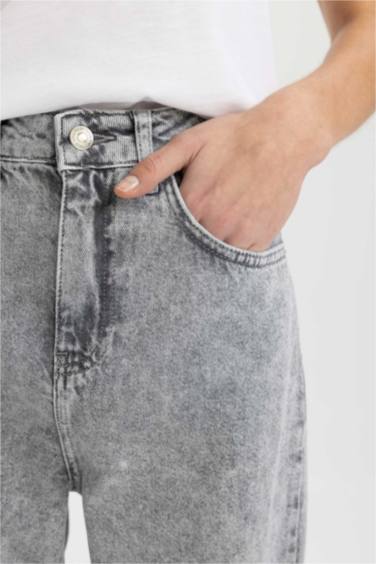 Джинсы Lina Mom Fit с высокой талией