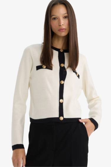 Regular Fit Bisiklet Yaka Düğmeli Triko Hırka